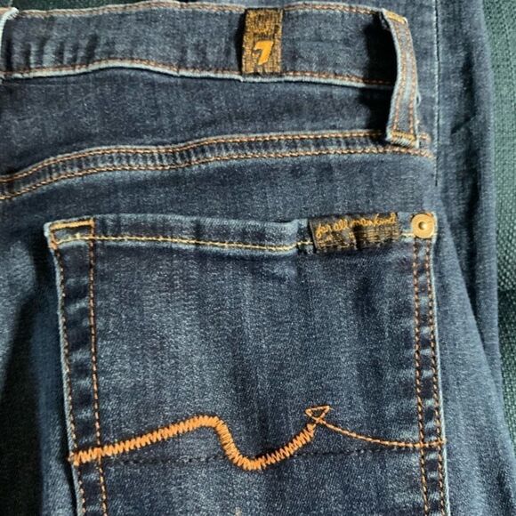 7 For All Mankind Gwenevere Ankle Jeans - Picture 5 of 5